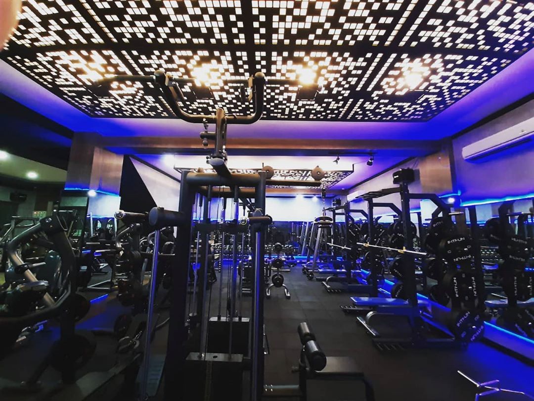 INSTALLATION HOUR FITNESS Fitplayground Equipment