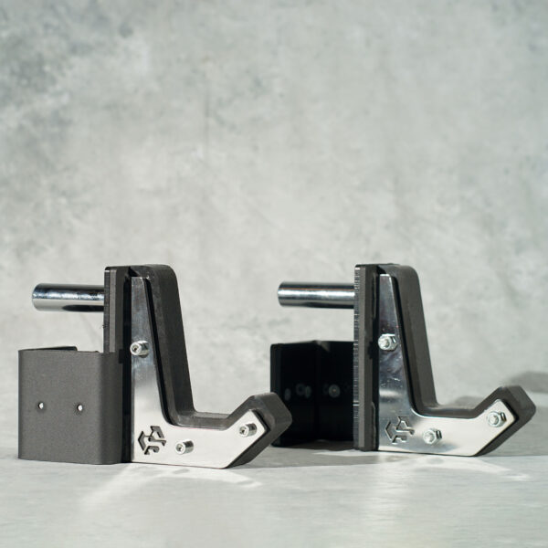 Movestorm Deluxe Alpha Sandwich J-Cup features full UHMW padding, chrome CNC cover, and reinforced sandwich design. Fits 75x75 mm racks, 27–28 mm holes.